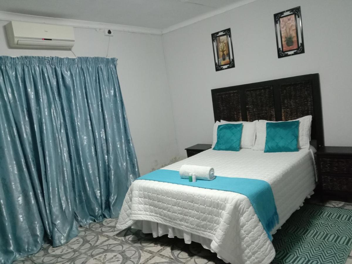 Fourties Guest House Phalaborwa Bagian luar foto